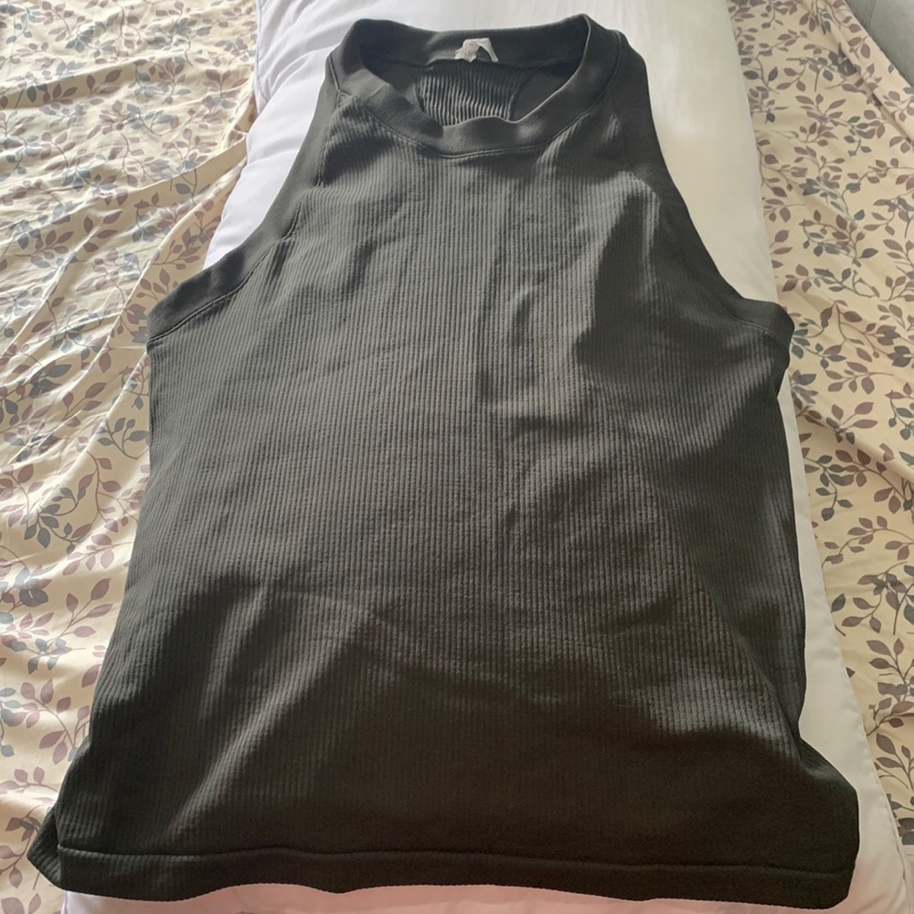Pre loved Athleta renew tank XL